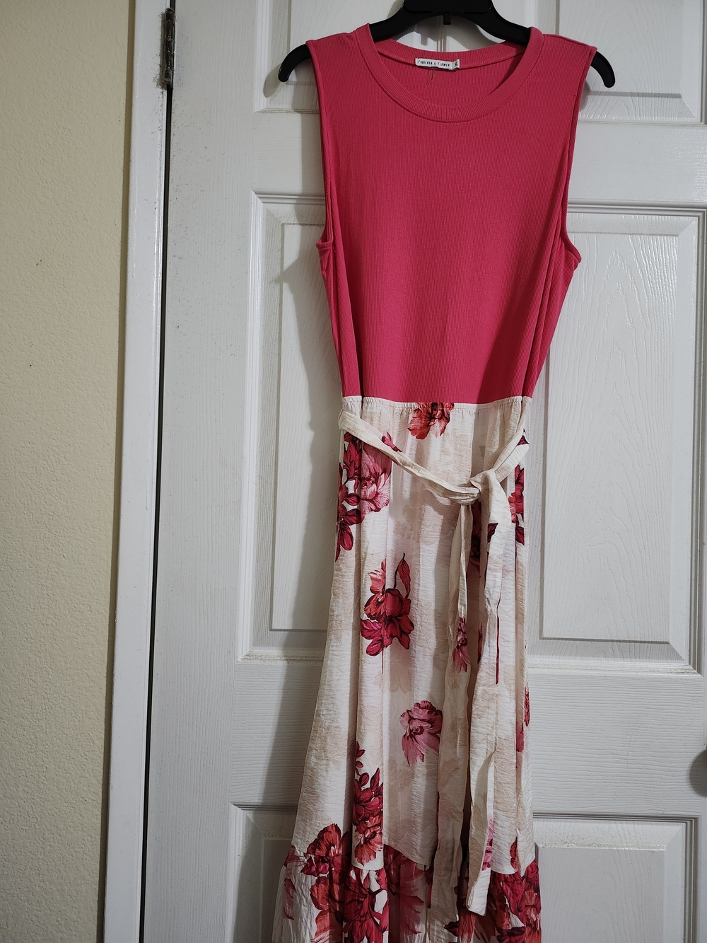 Sleeveless Hot Pink & Cream Floral Tie-Waist Maxi Dress